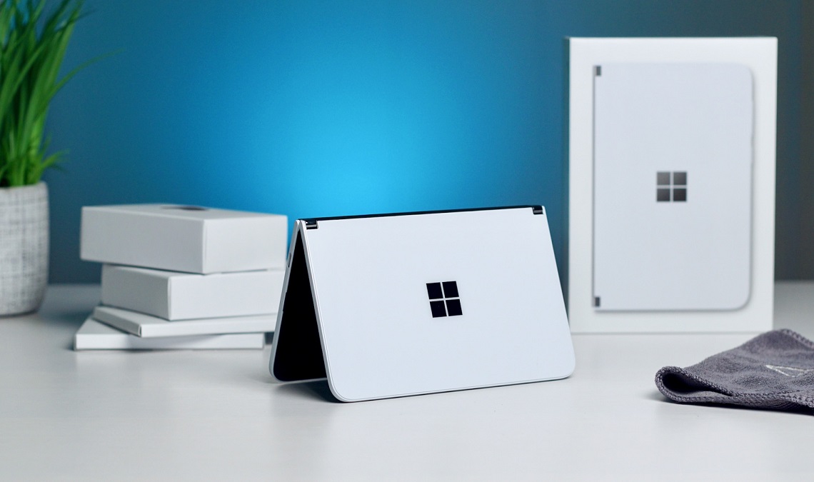 گوشی Microsoft surface Duo